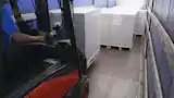 该镜头控制系统可确保实现快速的动态对焦,解决了叉车的移动导致对焦距离发生变化的痛点。