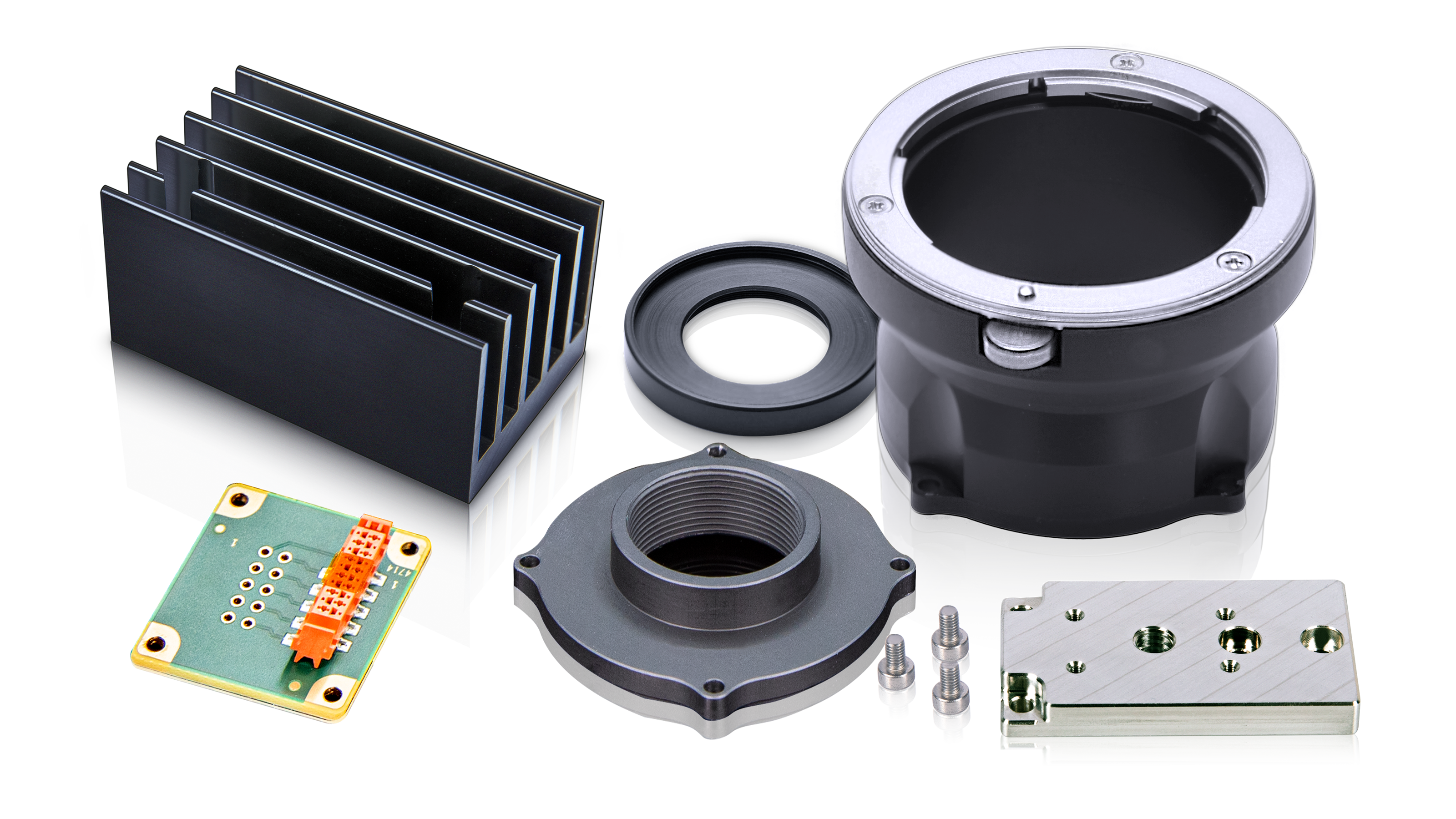 Basler提供适用于图像处理的配件包括：网络及外围设备、安装辅助工具，以及一系列适用于相机、镜头和光源的其他配件产品。 