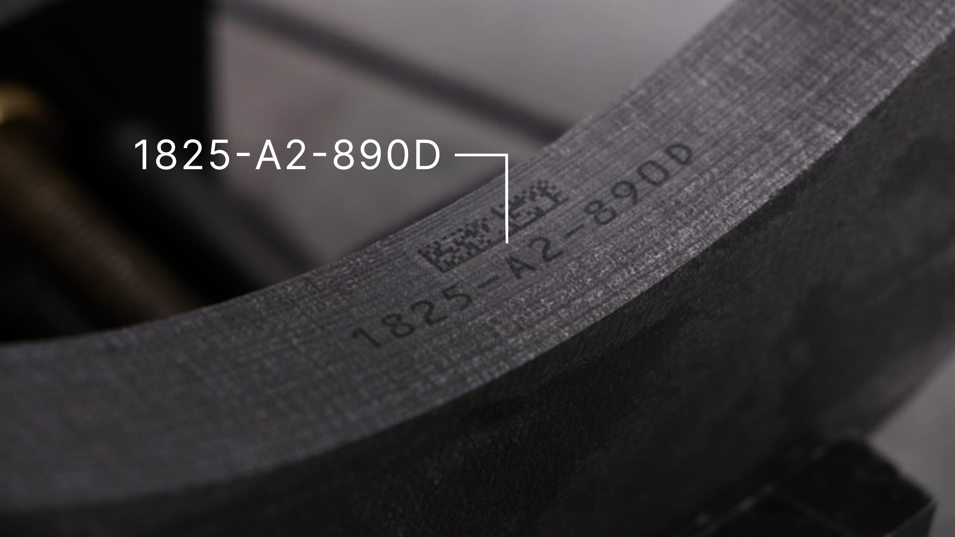 即使在反光、对比度低和不平整的表面上，智能pylon vTool OCR Pro也能提供准确的结果